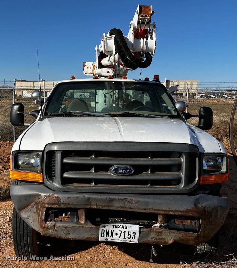 image for item DQ1907 1999 Ford F550 Super Duty  bucket truck
