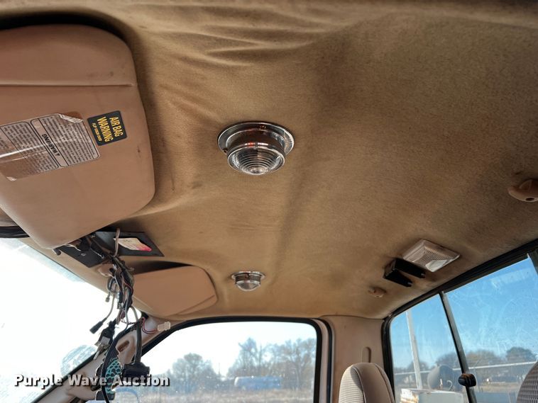 image for item DQ1907 1999 Ford F550 Super Duty  bucket truck