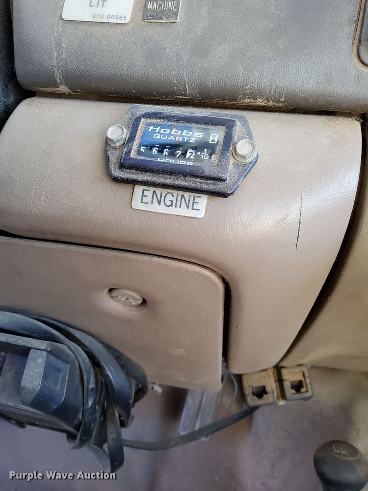 image for item DQ1907 1999 Ford F550 Super Duty  bucket truck