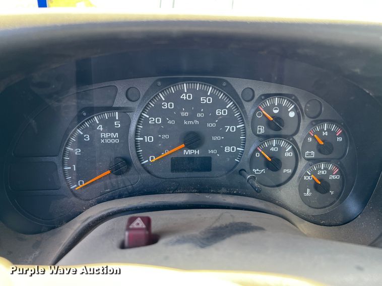 image for item DQ1908 2003 Chevrolet C4500  bucket truck