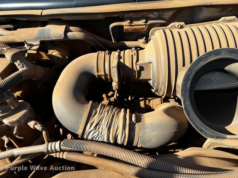 image for item DQ1908 2003 Chevrolet C4500  bucket truck