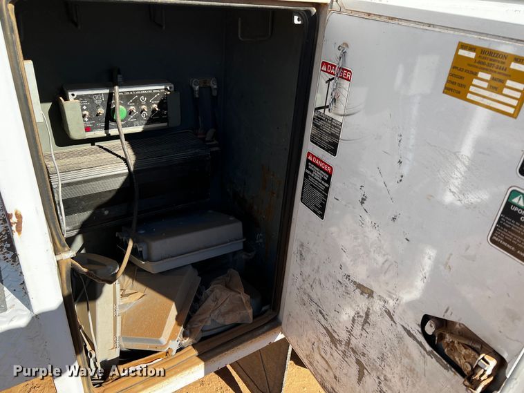 image for item DQ1908 2003 Chevrolet C4500  bucket truck