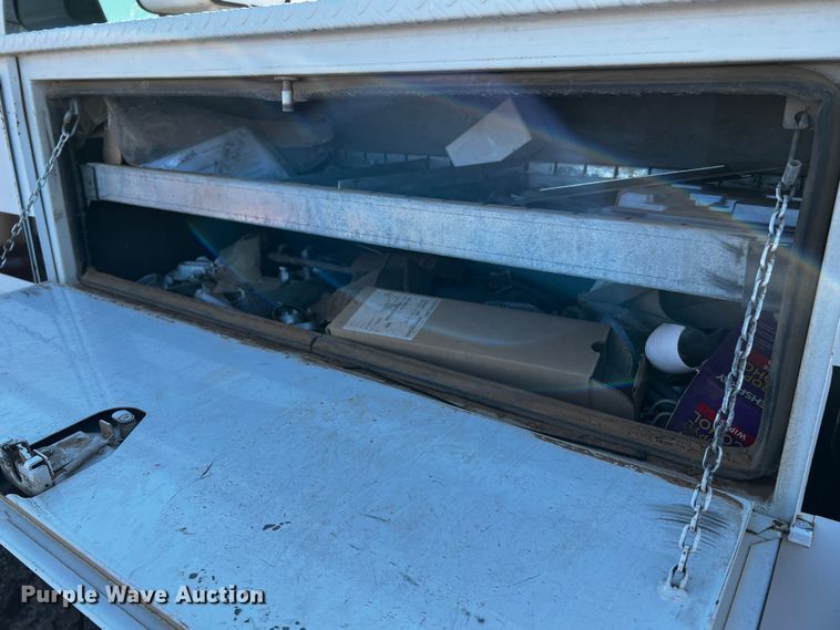 image for item DQ1908 2003 Chevrolet C4500  bucket truck