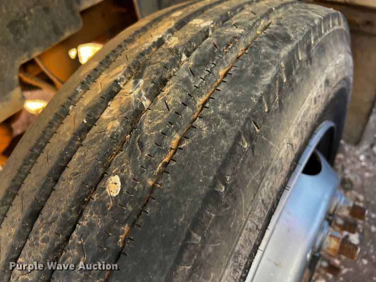 image for item DQ1908 2003 Chevrolet C4500  bucket truck