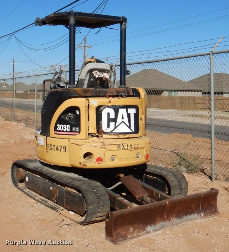 image for item DQ1910 2006 Caterpillar 303CCR  mini excavator
