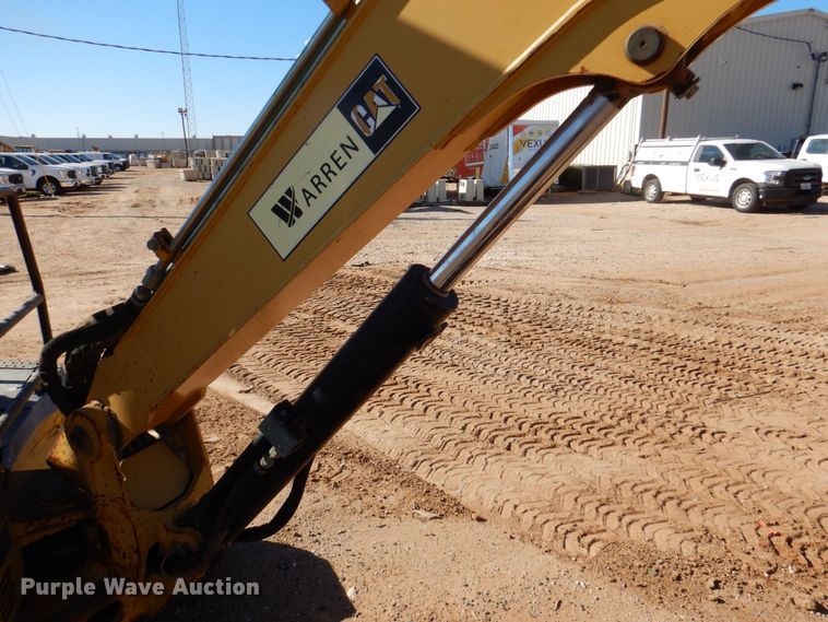 image for item DQ1910 2006 Caterpillar 303CCR  mini excavator