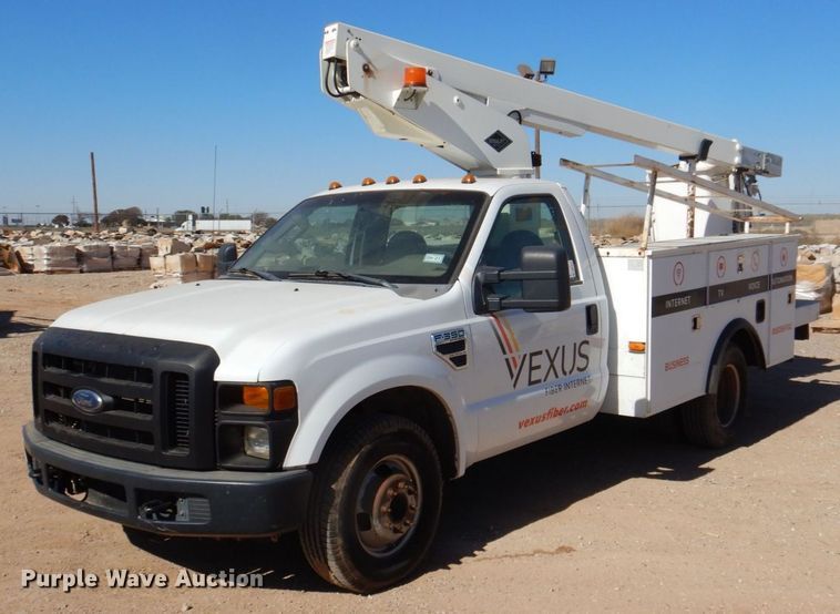 image for item DQ1911 2008 Ford F350 Super Duty XL  bucket truck