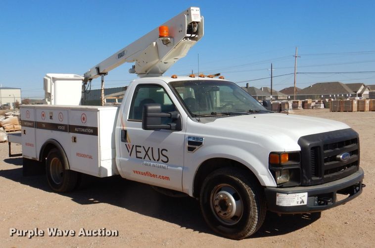 image for item DQ1911 2008 Ford F350 Super Duty XL  bucket truck