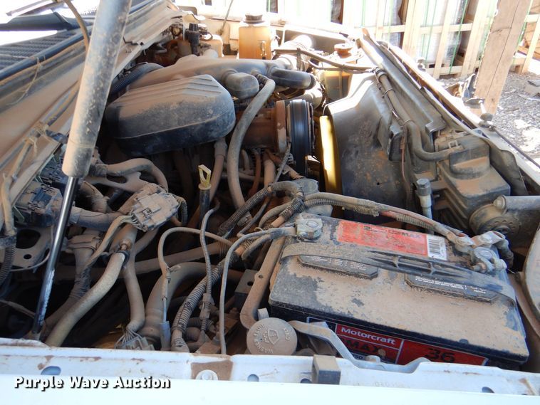 image for item DQ1911 2008 Ford F350 Super Duty XL  bucket truck