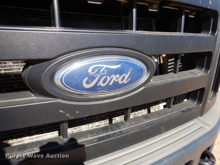 image for item DQ1911 2008 Ford F350 Super Duty XL  bucket truck