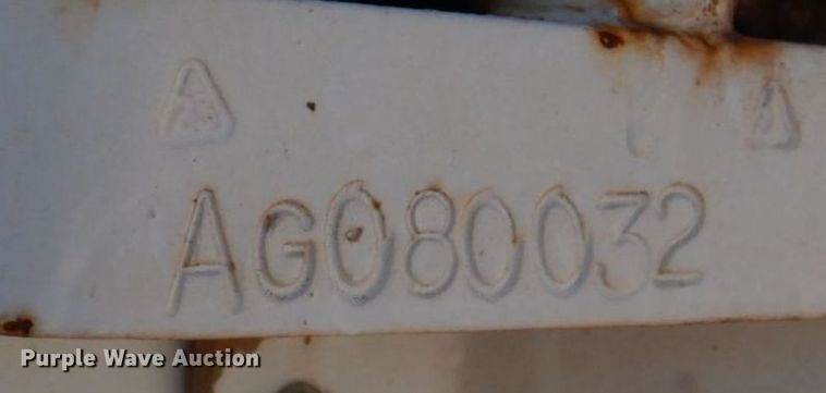 image for item DQ1911 2008 Ford F350 Super Duty XL  bucket truck