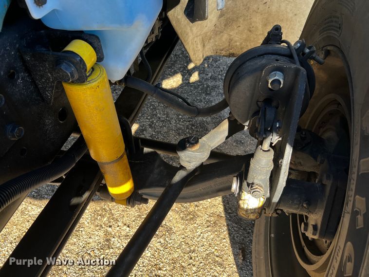 image for item DQ1915 2007 International 4300  utility / service truck