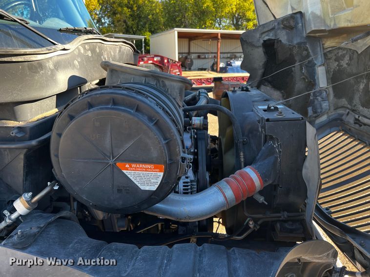 image for item DQ1915 2007 International 4300  utility / service truck