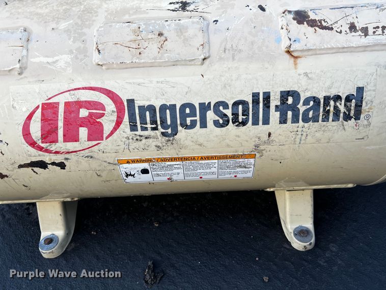 image for item DQ1915 2007 International 4300  utility / service truck