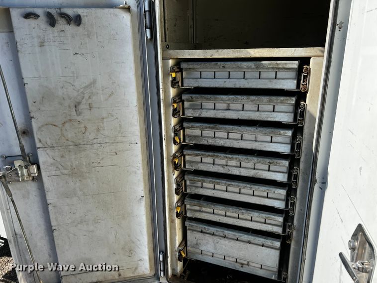 image for item DQ1915 2007 International 4300  utility / service truck