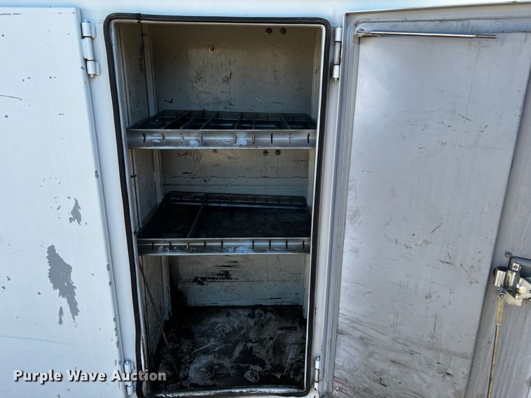 image for item DQ1915 2007 International 4300  utility / service truck