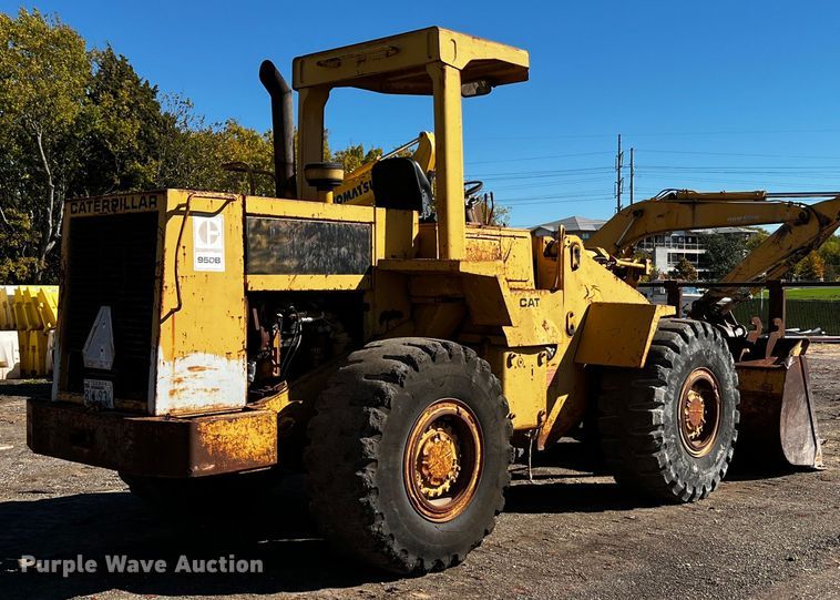 image for item DQ1916 1981 Caterpillar 950B  wheel loader