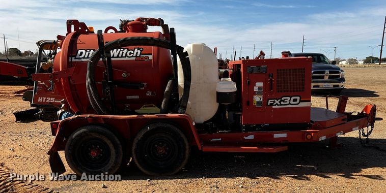 image for item DQ1920 2013 Ditch Witch FX30  vacuum excavator