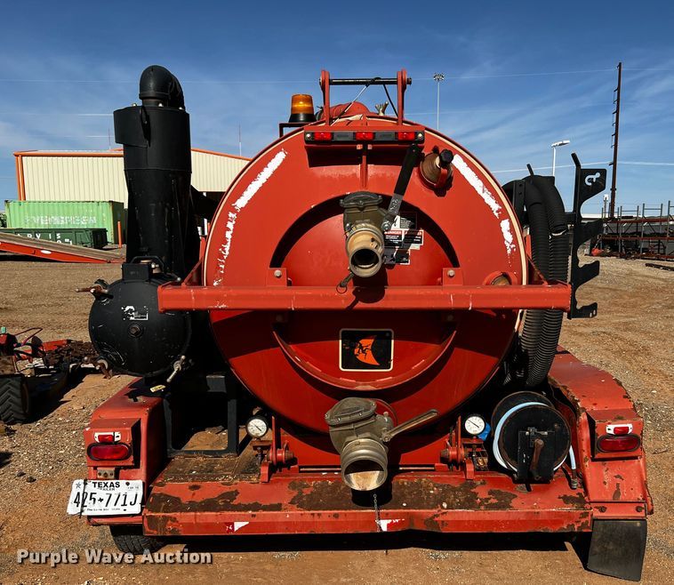 image for item DQ1920 2013 Ditch Witch FX30  vacuum excavator