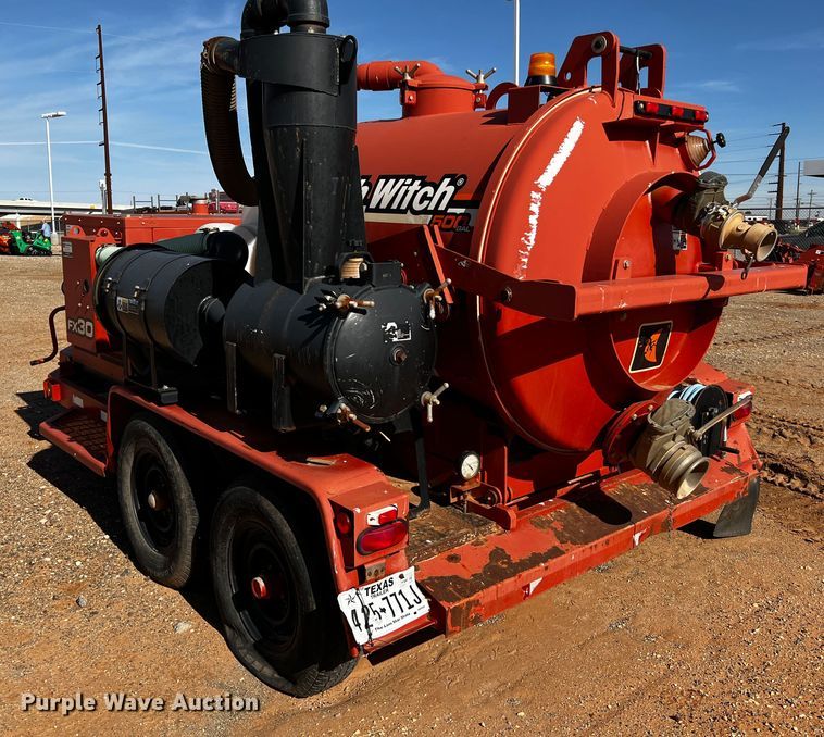 image for item DQ1920 2013 Ditch Witch FX30  vacuum excavator
