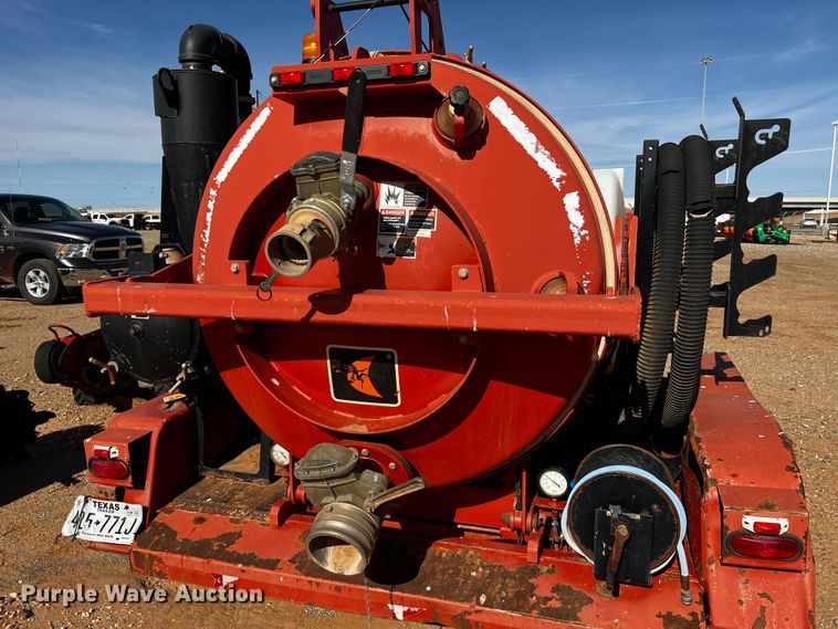 image for item DQ1920 2013 Ditch Witch FX30  vacuum excavator