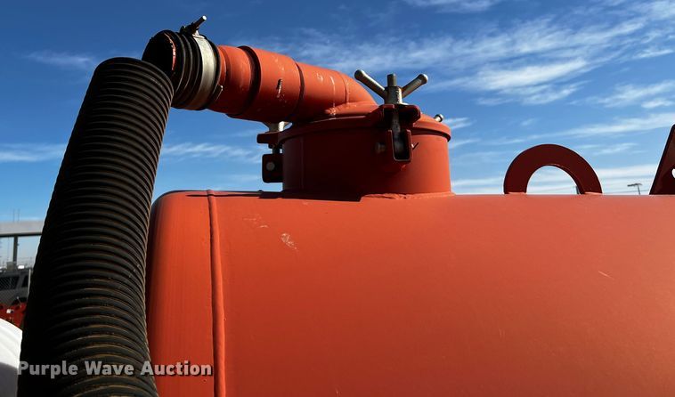 image for item DQ1920 2013 Ditch Witch FX30  vacuum excavator