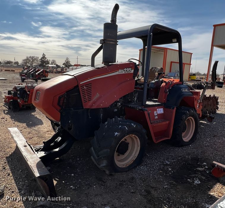 image for item DQ1921 2004 Ditch Witch RT115H  trencher