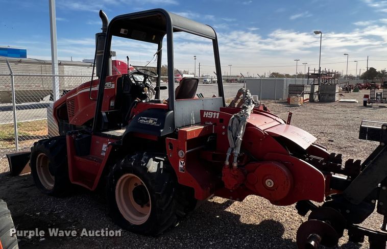 image for item DQ1921 2004 Ditch Witch RT115H  trencher