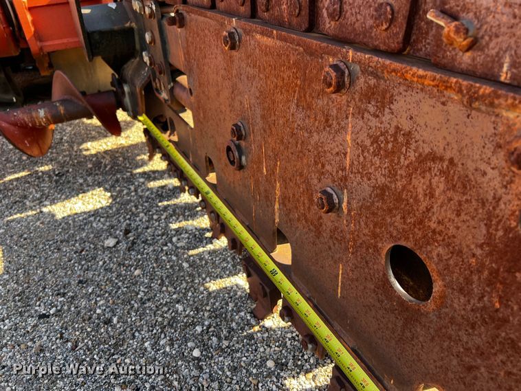 image for item DQ1921 2004 Ditch Witch RT115H  trencher