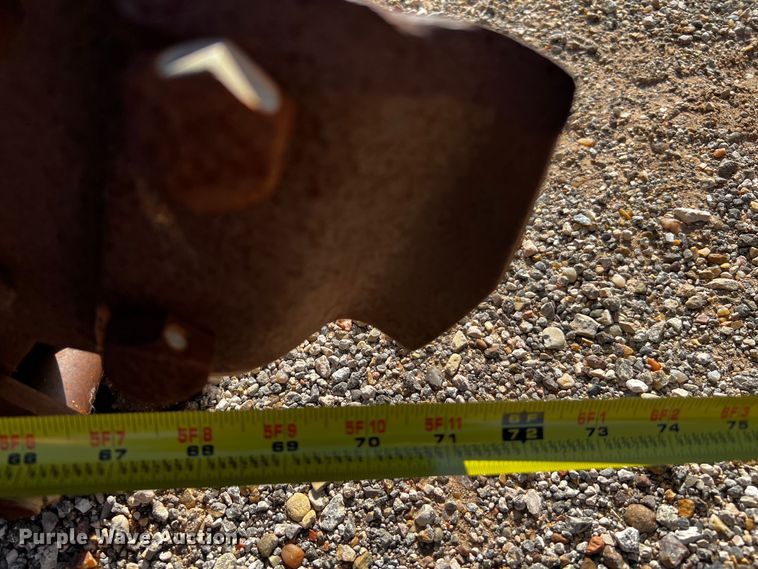 image for item DQ1921 2004 Ditch Witch RT115H  trencher