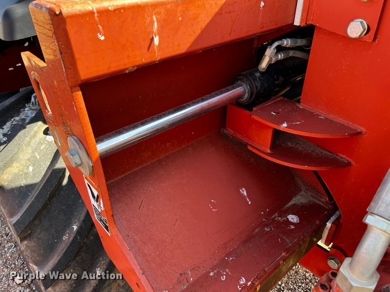 image for item DQ1921 2004 Ditch Witch RT115H  trencher