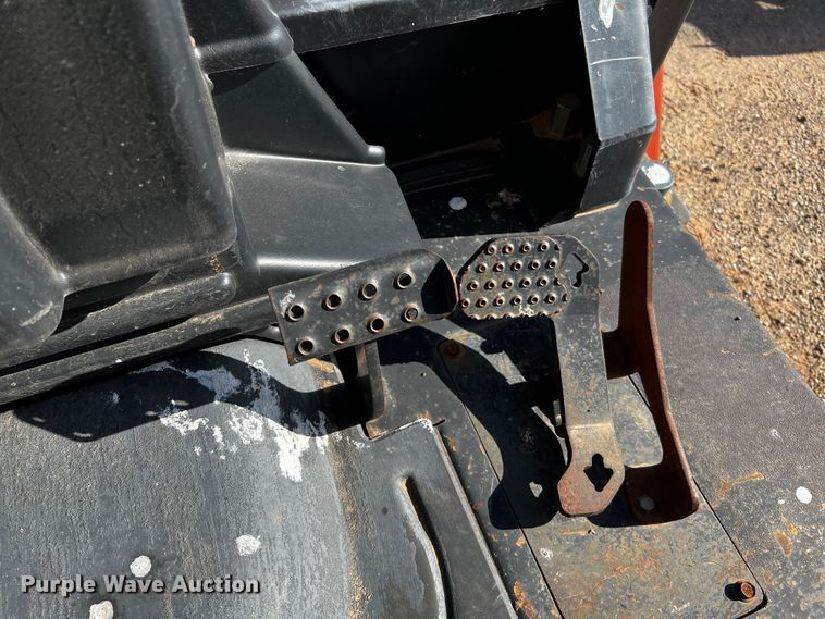 image for item DQ1921 2004 Ditch Witch RT115H  trencher