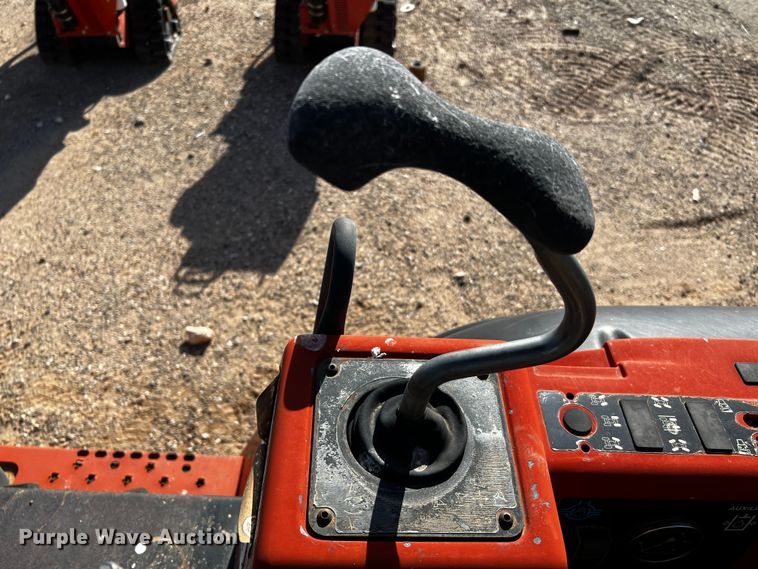 image for item DQ1921 2004 Ditch Witch RT115H  trencher