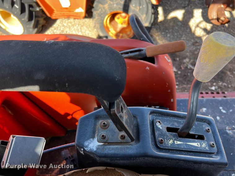 image for item DQ1921 2004 Ditch Witch RT115H  trencher