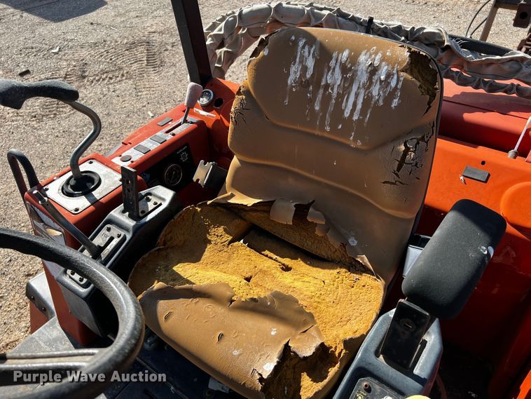image for item DQ1921 2004 Ditch Witch RT115H  trencher
