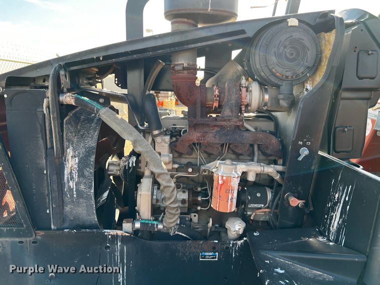 image for item DQ1921 2004 Ditch Witch RT115H  trencher