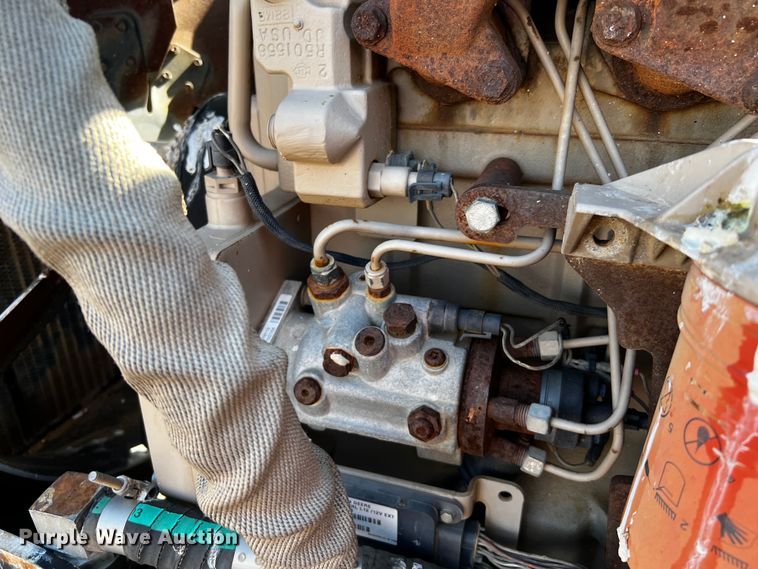 image for item DQ1921 2004 Ditch Witch RT115H  trencher