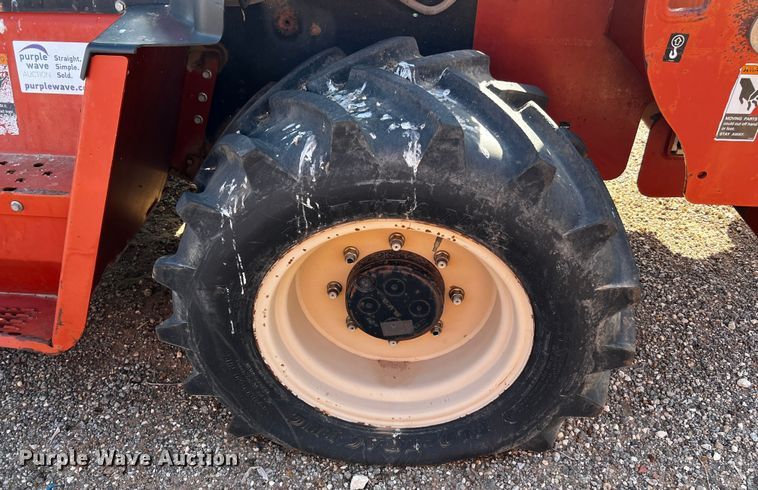 image for item DQ1921 2004 Ditch Witch RT115H  trencher