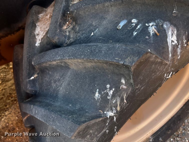 image for item DQ1921 2004 Ditch Witch RT115H  trencher