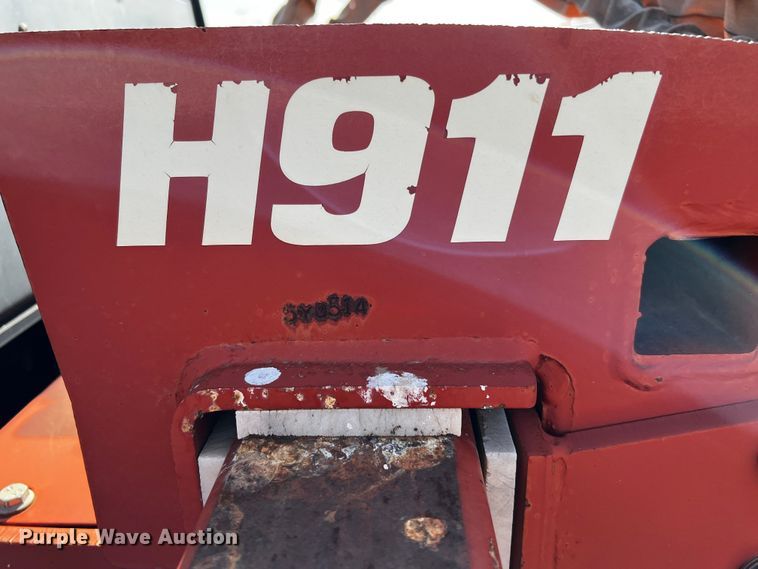 image for item DQ1921 2004 Ditch Witch RT115H  trencher