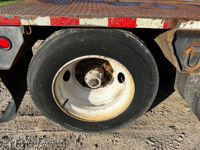 image for item DQ1925 1999 Eager Beaver 50GSL  lowboy equipment trailer