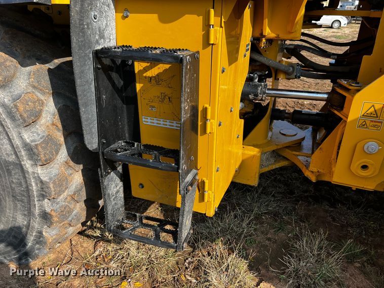 image for item DQ1926 2019 Caterpillar 950M  wheel loader