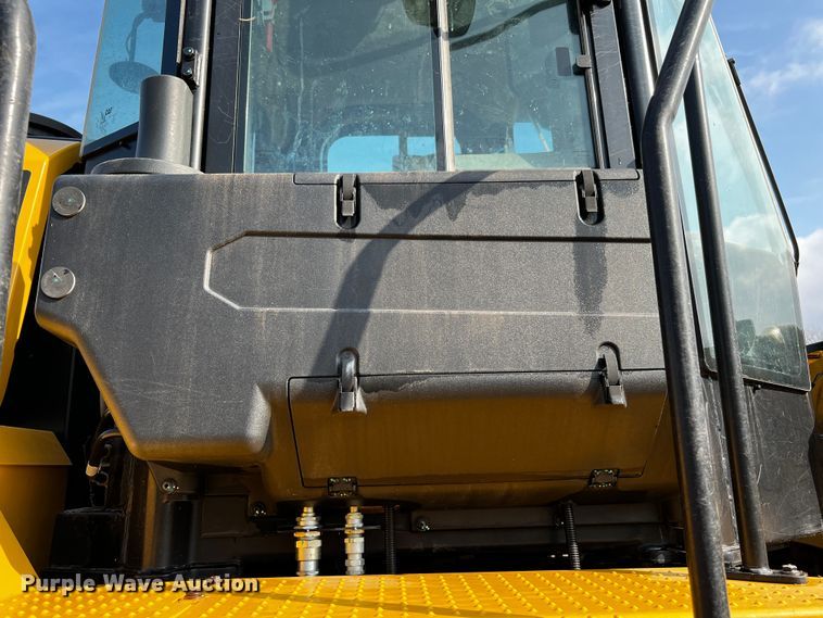 image for item DQ1926 2019 Caterpillar 950M  wheel loader