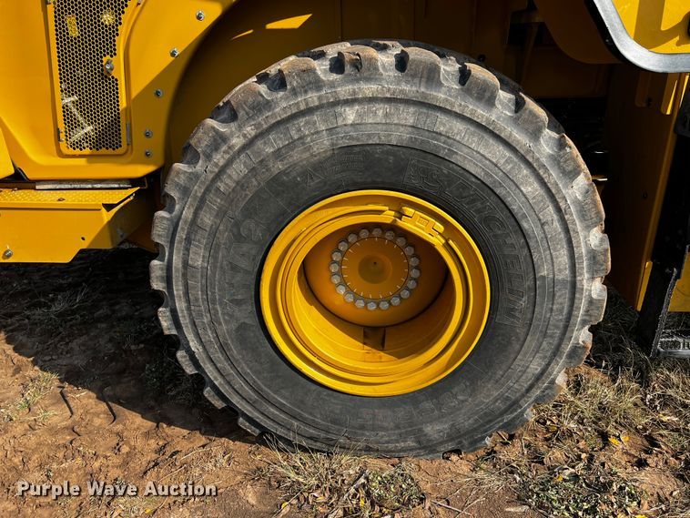image for item DQ1926 2019 Caterpillar 950M  wheel loader