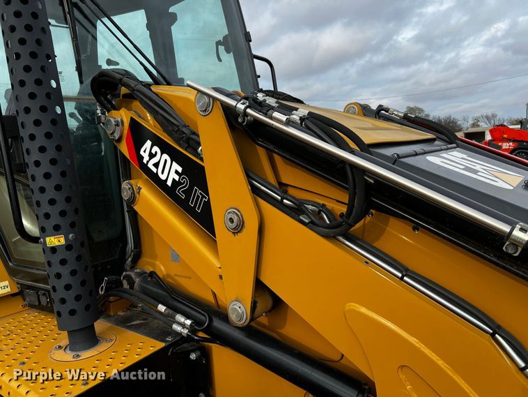 image for item DQ1927 2019 Caterpillar 420F2 IT  backhoe