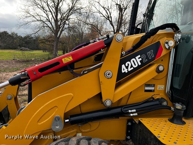 image for item DQ1927 2019 Caterpillar 420F2 IT  backhoe