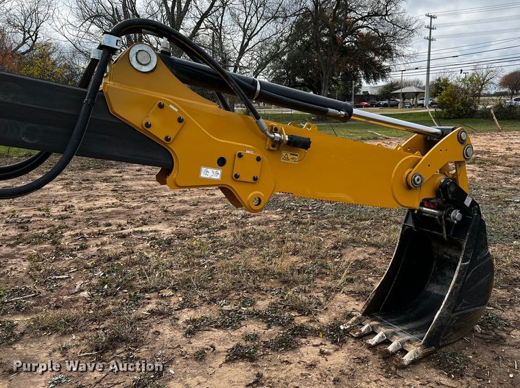 image for item DQ1927 2019 Caterpillar 420F2 IT  backhoe