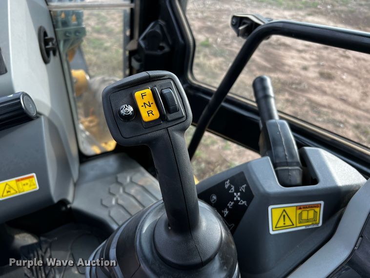 image for item DQ1927 2019 Caterpillar 420F2 IT  backhoe