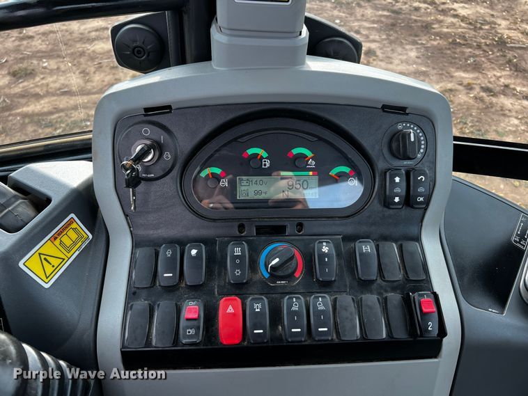 image for item DQ1927 2019 Caterpillar 420F2 IT  backhoe