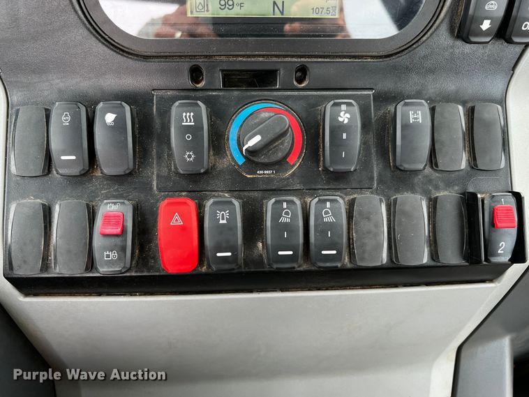 image for item DQ1927 2019 Caterpillar 420F2 IT  backhoe